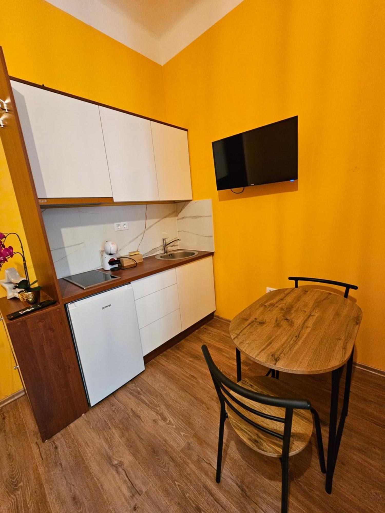 R&N Familiy Apartments Μόσταρ Εξωτερικό φωτογραφία